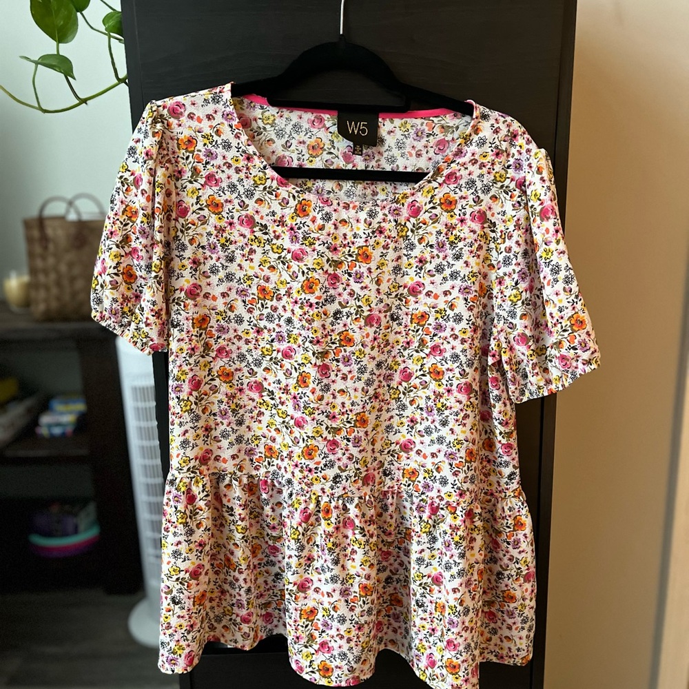 Floral peplum blouse